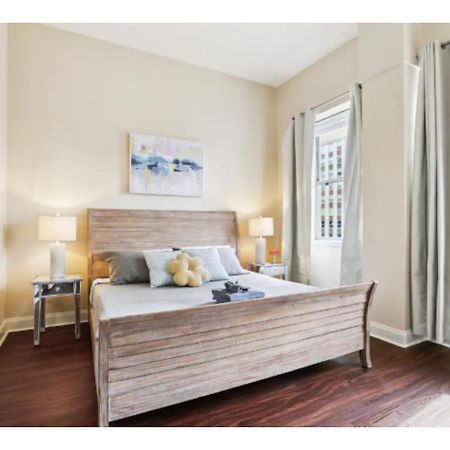 Amazing Condos Beautiful View 2 Blocks To French Quarter, Small Rooftop Pool, Gym, Seanger Theater, Super Dome, And Bourbon St New Orleans Eksteriør bilde