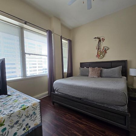 Amazing Condos Beautiful View 2 Blocks To French Quarter, Small Rooftop Pool, Gym, Seanger Theater, Super Dome, And Bourbon St New Orleans Rom bilde