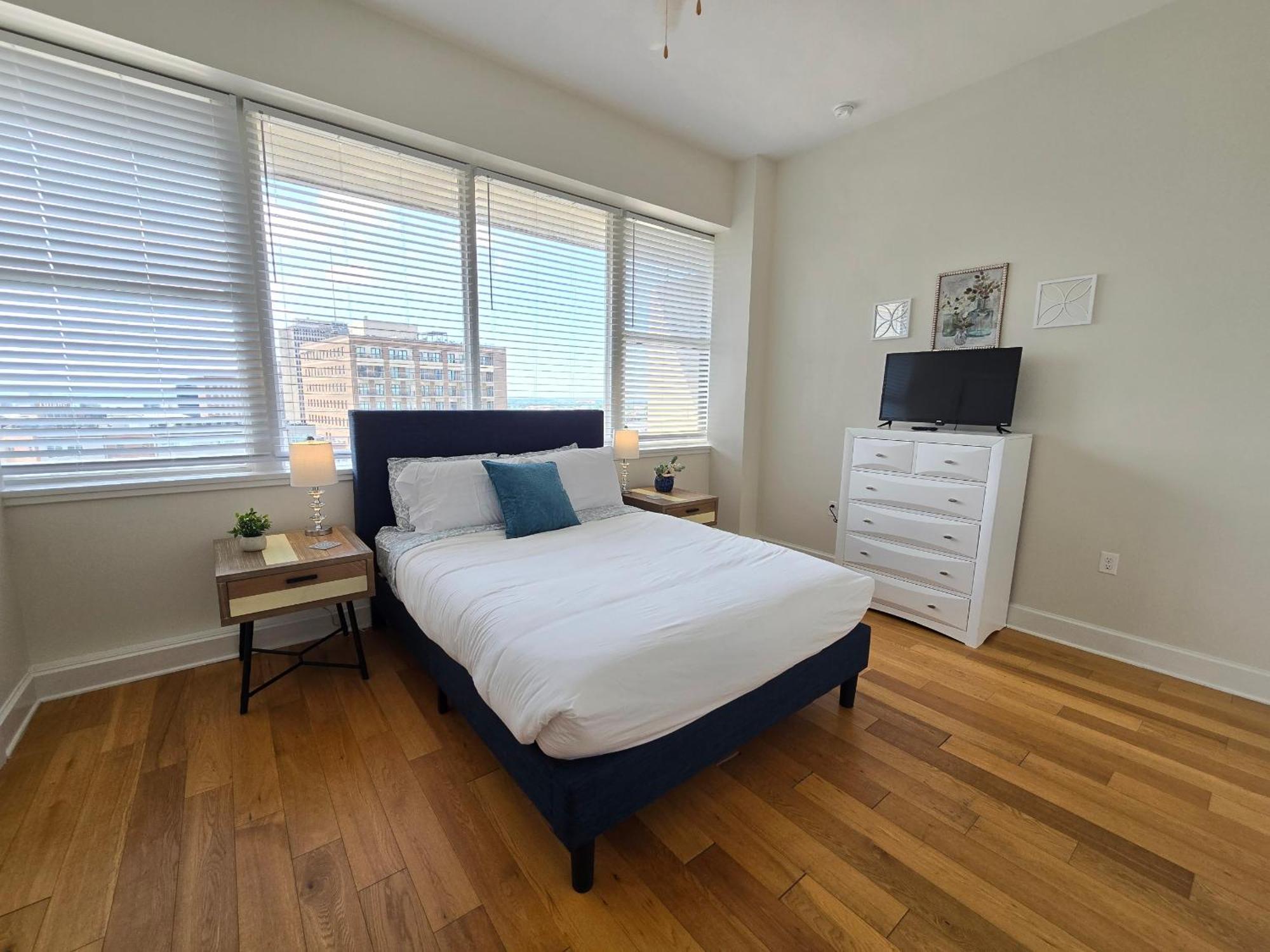 Amazing Condos Beautiful View 2 Blocks To French Quarter, Small Rooftop Pool, Gym, Seanger Theater, Super Dome, And Bourbon St New Orleans Rom bilde