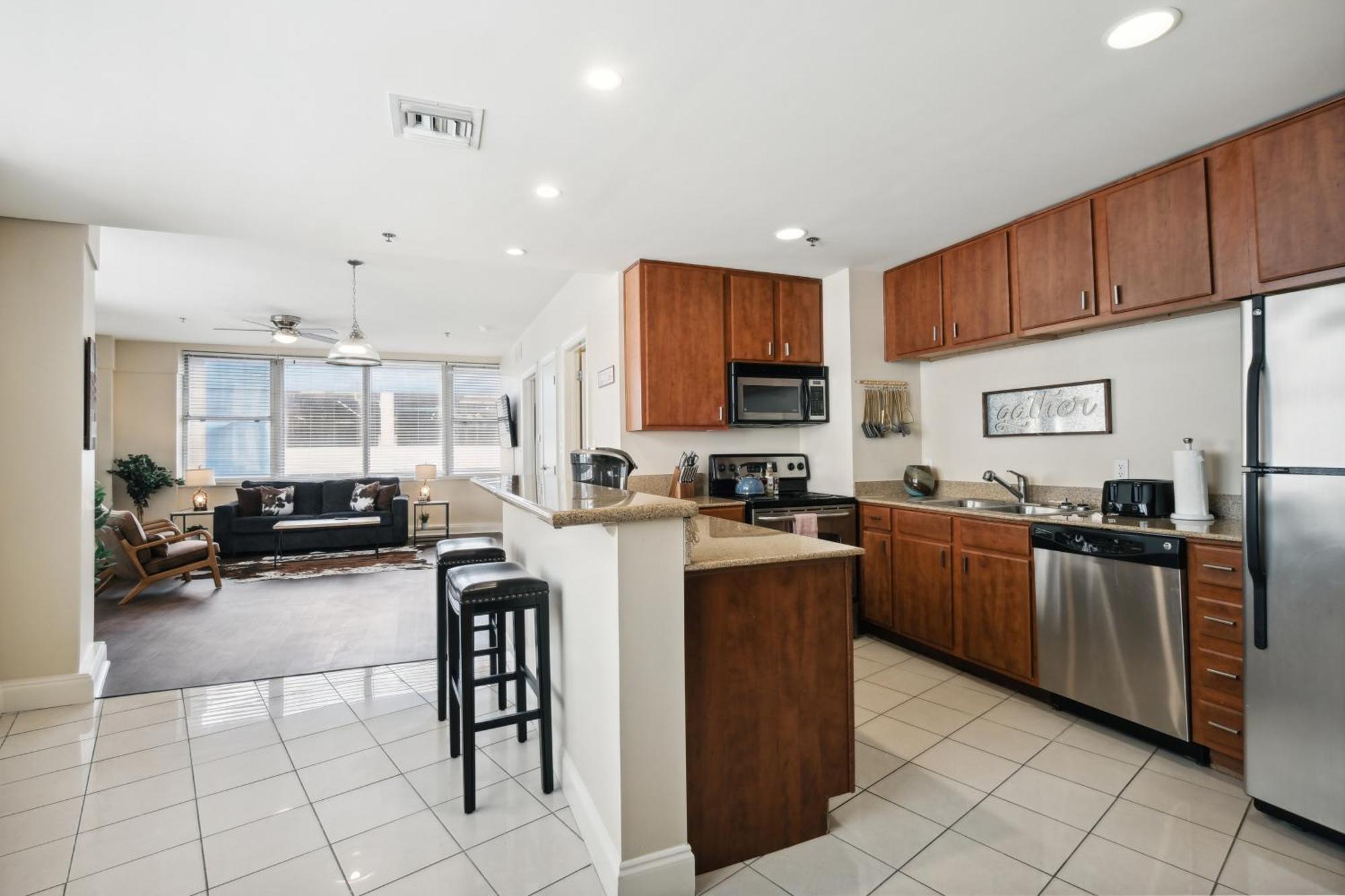 Amazing Condos Beautiful View 2 Blocks To French Quarter, Small Rooftop Pool, Gym, Seanger Theater, Super Dome, And Bourbon St New Orleans Rom bilde
