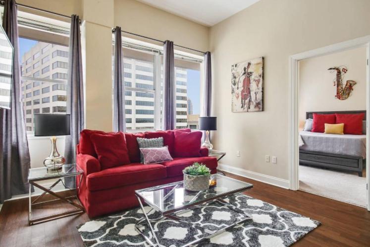 Amazing Condos Beautiful View 2 Blocks To French Quarter, Small Rooftop Pool, Gym, Seanger Theater, Super Dome, And Bourbon St New Orleans Eksteriør bilde