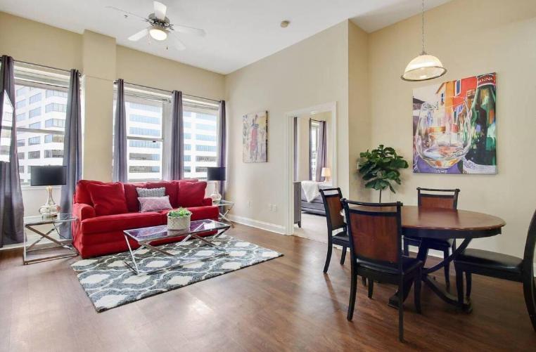 Amazing Condos Beautiful View 2 Blocks To French Quarter, Small Rooftop Pool, Gym, Seanger Theater, Super Dome, And Bourbon St New Orleans Eksteriør bilde