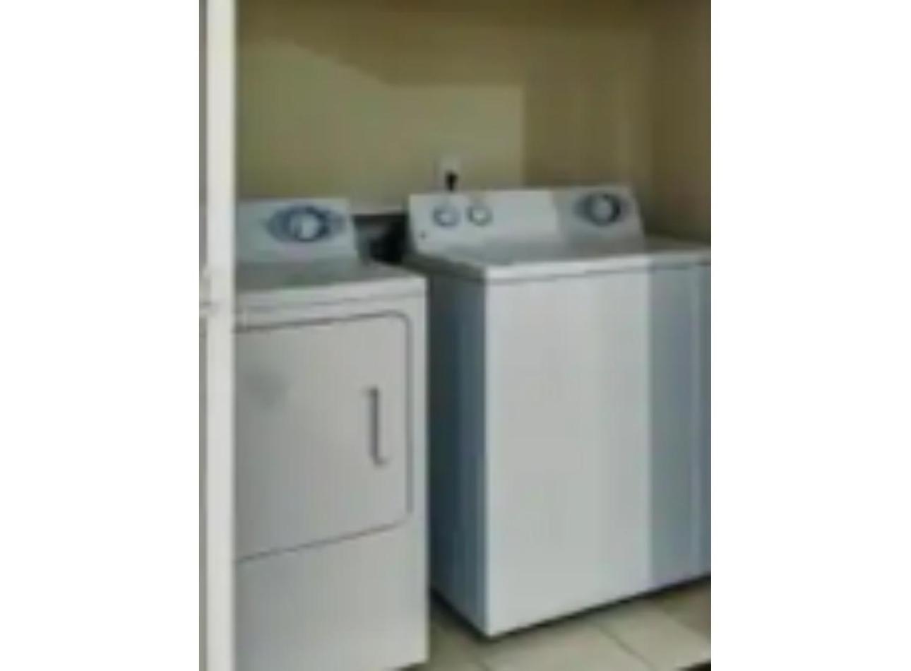 Amazing Condos Beautiful View 2 Blocks To French Quarter, Small Rooftop Pool, Gym, Seanger Theater, Super Dome, And Bourbon St New Orleans Rom bilde