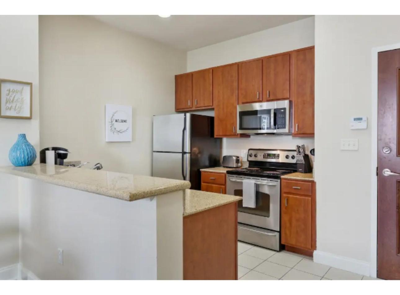 Amazing Condos Beautiful View 2 Blocks To French Quarter, Small Rooftop Pool, Gym, Seanger Theater, Super Dome, And Bourbon St New Orleans Rom bilde