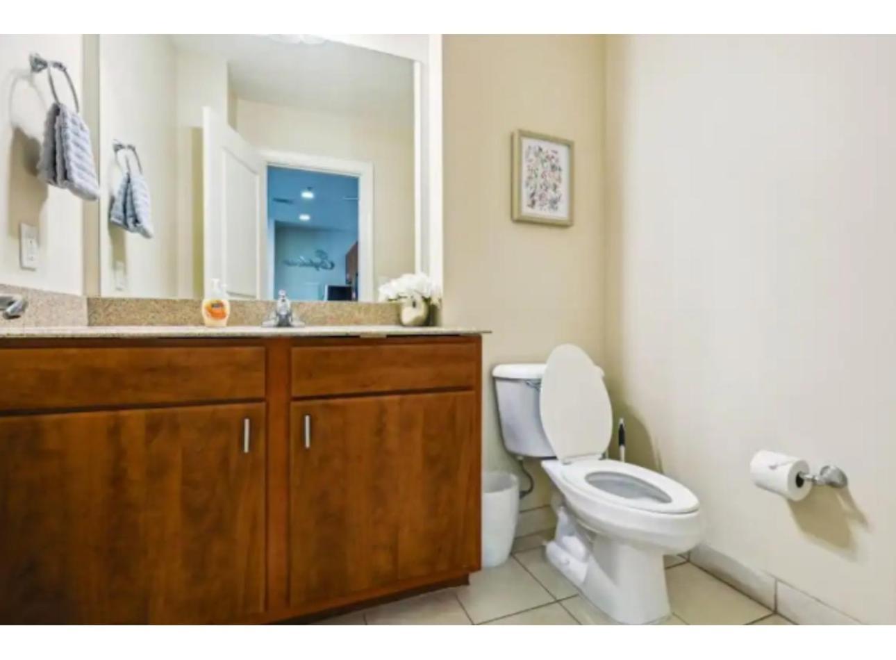 Amazing Condos Beautiful View 2 Blocks To French Quarter, Small Rooftop Pool, Gym, Seanger Theater, Super Dome, And Bourbon St New Orleans Rom bilde